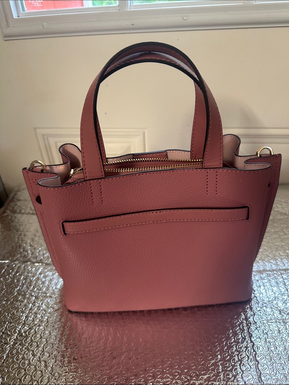 Michael Kors Dusty Rose Leather Satchel with Gold Hardware - Picture 2 of 9